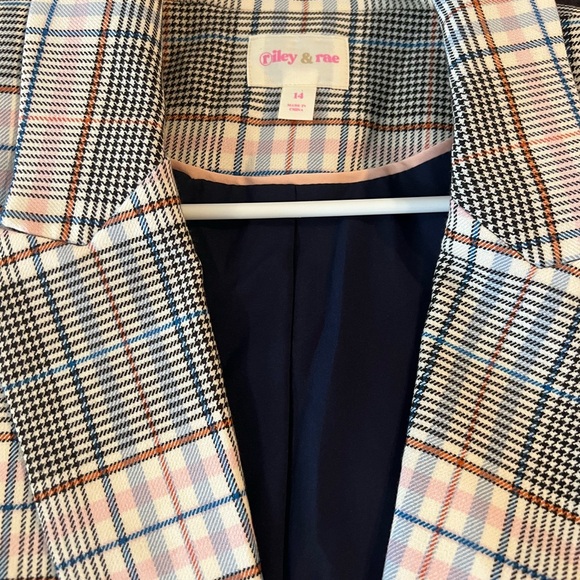 Riley & Rae women’s Plaid Blazer with Button Details NWT sz 14 cream, pink, blue - Picture 2 of 4